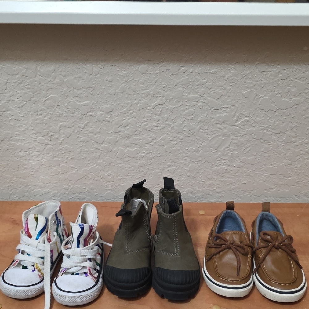 Bundle Of Three, Toddler Shoes, Converse, H&M and Old Navy Shoes Size 5 US Size.